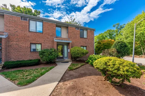 22 OLD STONE WAY 22