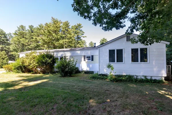 71 MAPLEWOOD DR
