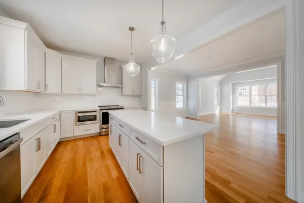 33 STRONGWATER DR
