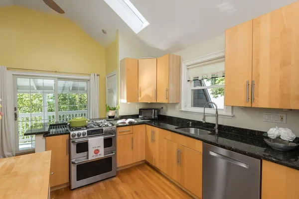 11 VARNUM ST 3