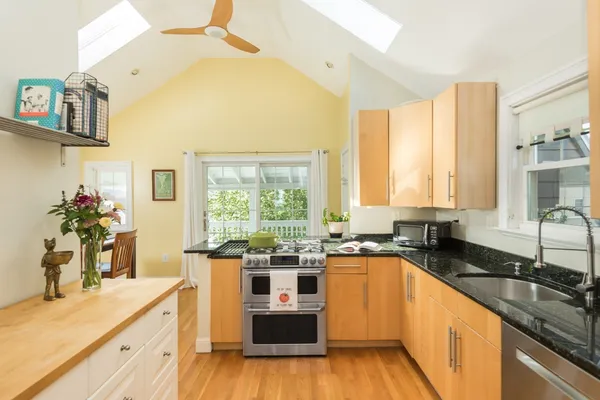 11 VARNUM ST 3