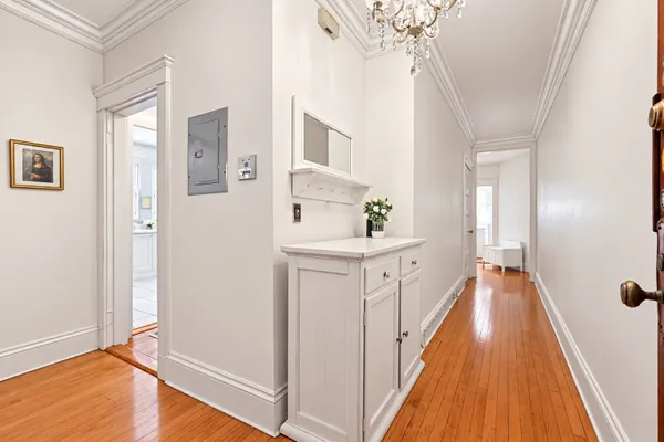 22 CENTRE ST 2