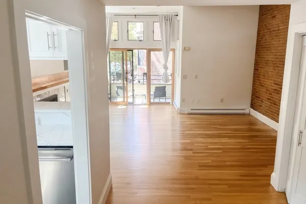 24 DARTMOUTH ST 2