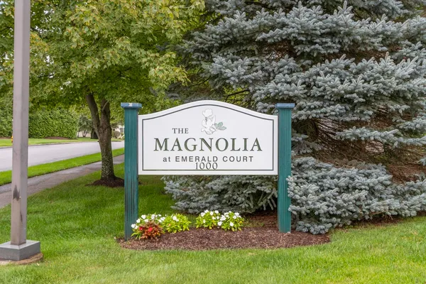 1204 EMERALD CT 1204