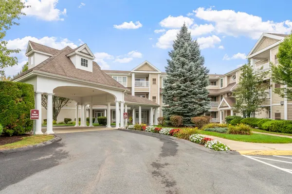 1204 EMERALD CT 1204
