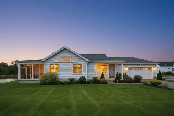 99 SOPHIA DR