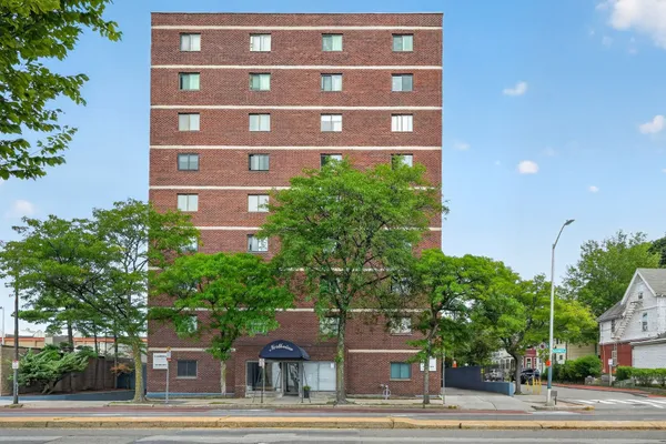 2353 MASS AVE 51