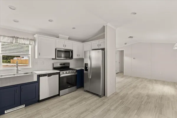 1540 BROADWAY 20