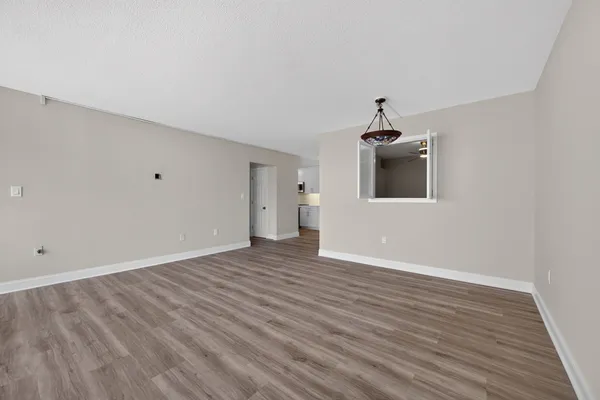 566 COMMONWEALTH AVE 308
