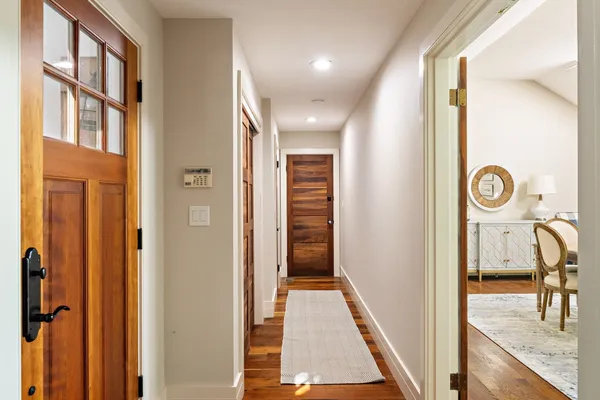 8&10 EVERGREEN LN