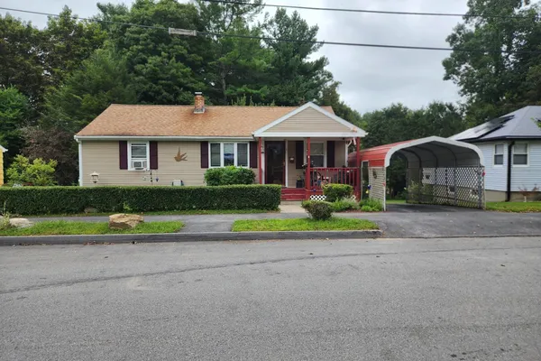 8 NELSON PARK DR