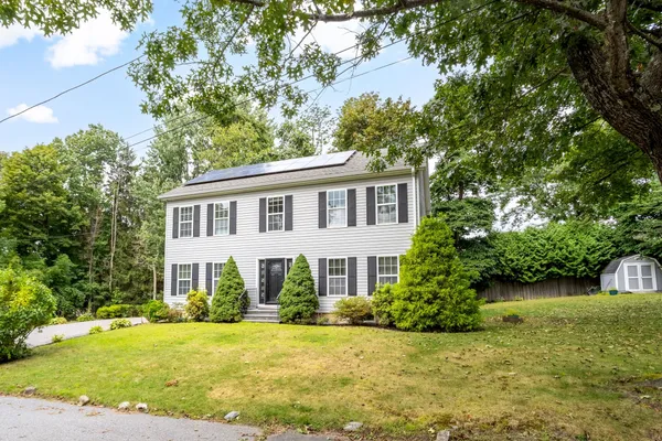 38 TERRENCE AVE