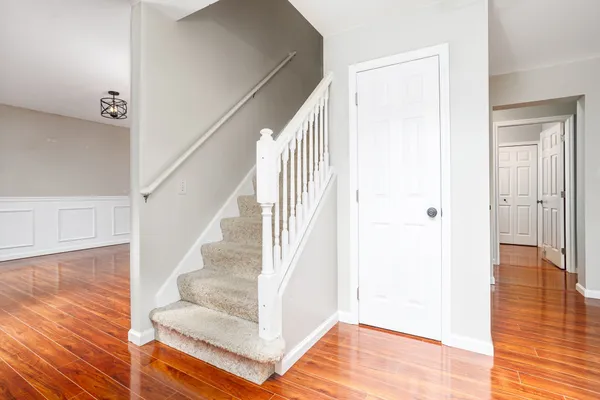 38 TERRENCE AVE