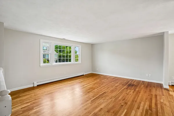7 NIRVANA DR