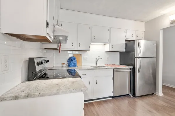 164 GALEN ST 53