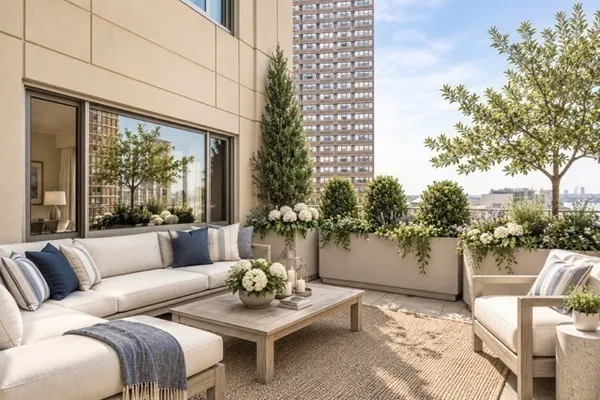 1 HUNTINGTON AVE PH 1702