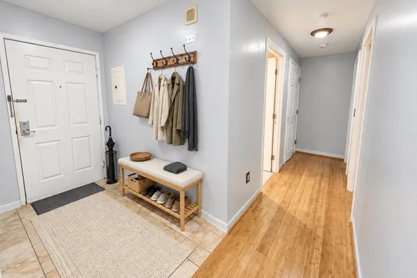 30 CHELSEA ST 305