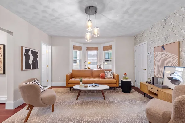 64 HYDE PARK AVE 2