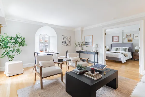 334 BEACON ST 10