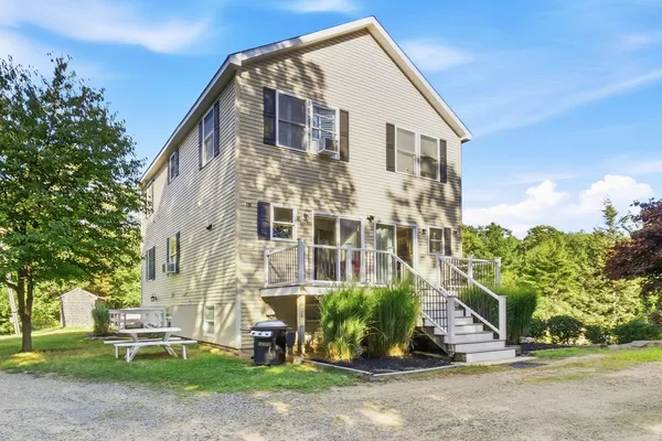 46 LEVERETT ST 1