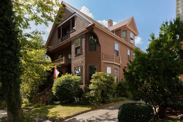3 MOULTRIE ST