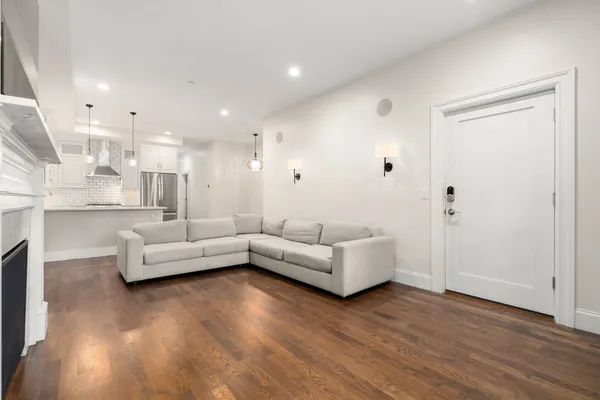25 MERCER ST 1