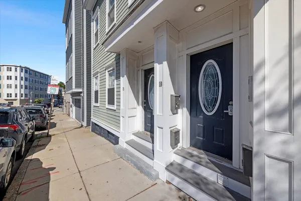 18 EMERSON ST 1