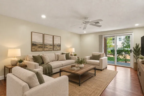5 ROSE CT 5