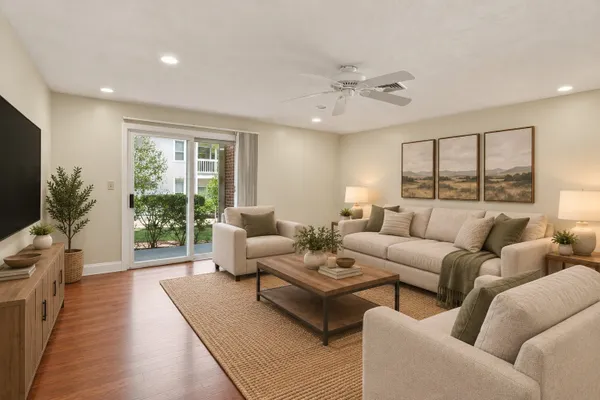 5 ROSE CT 5