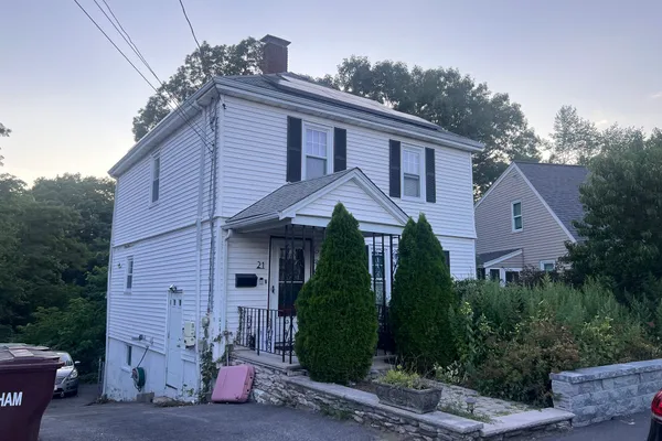 21 COMMONWEATH AVE