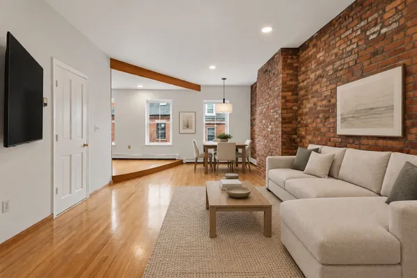 20 HARVARD ST 3