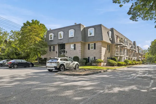500 NORTHSHORE RD 11A