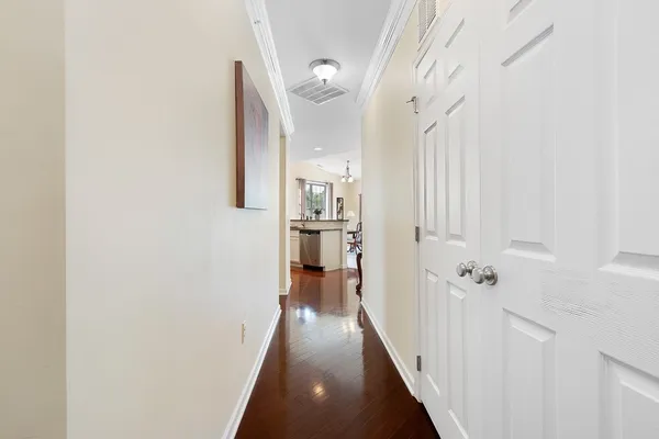 2109 SIMEON HOWARD WAY 2109