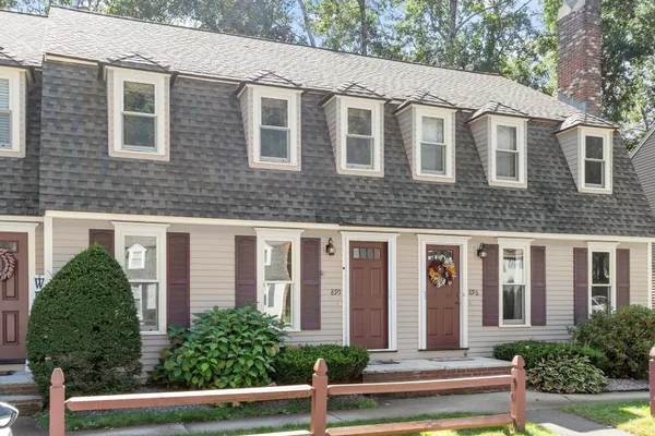 895 WELLMAN AVE 895