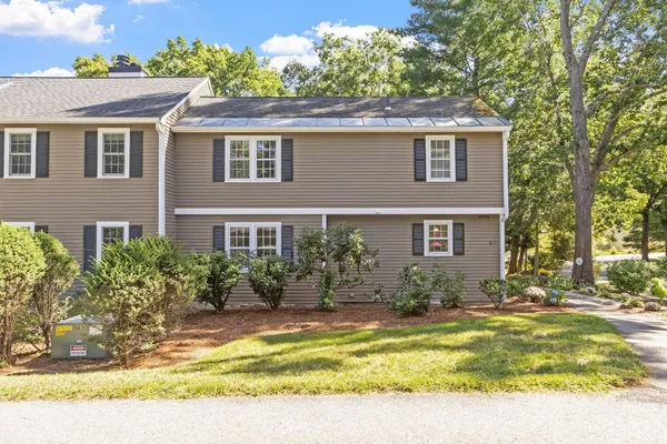 47 CORTLAND LN 47