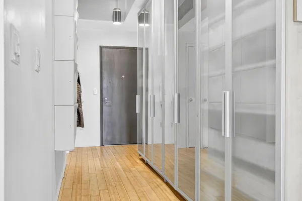 9 W BROADWAY 508