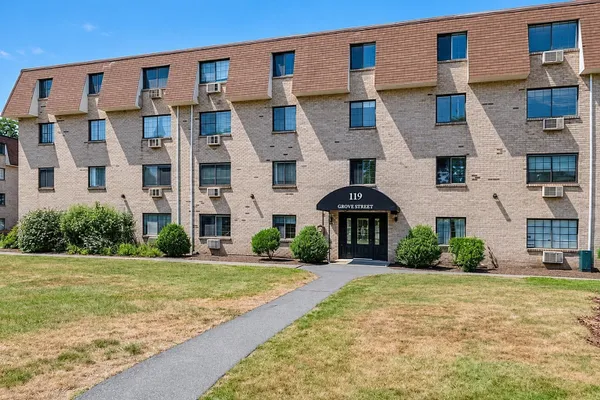 119 GROVE ST 245
