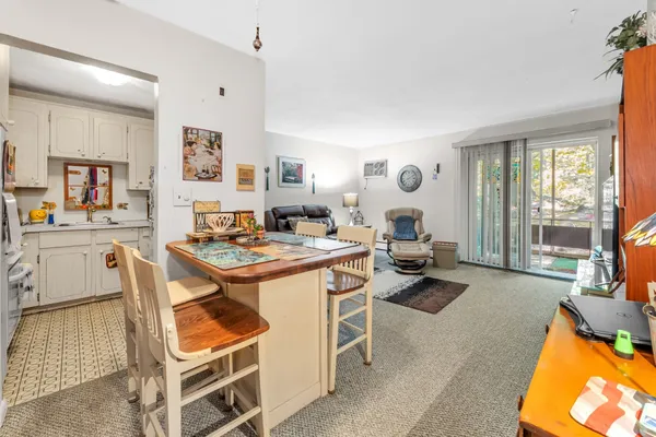 125 GROVE ST 3