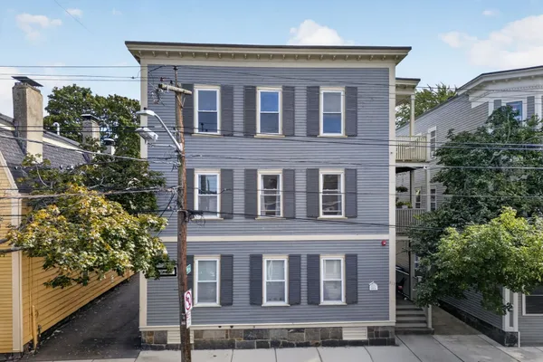 131 DERBY ST 1R