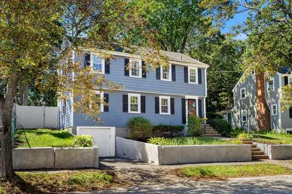 27 GLENDALE RD