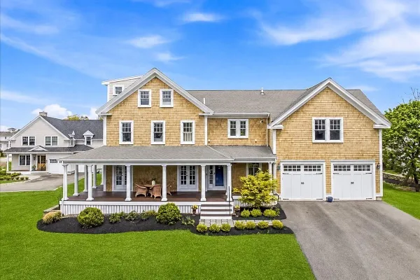 14 BAYBERRY RD