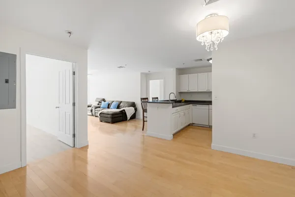 30 FRANKLIN ST 312