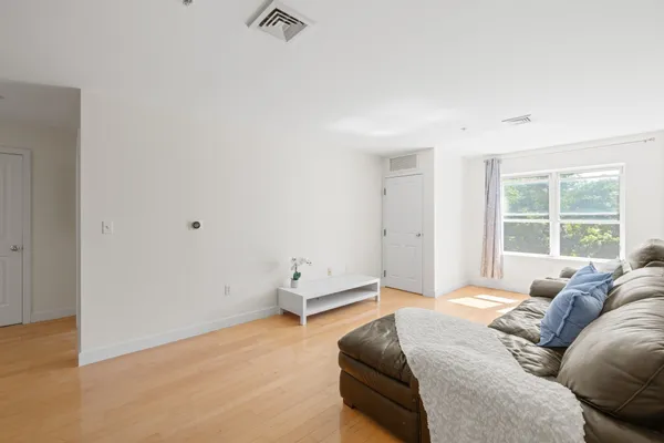 30 FRANKLIN ST 312