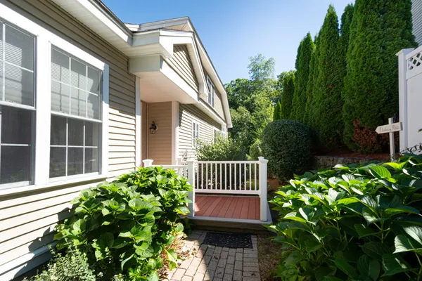 308 SPRUCEWOOD LN 308