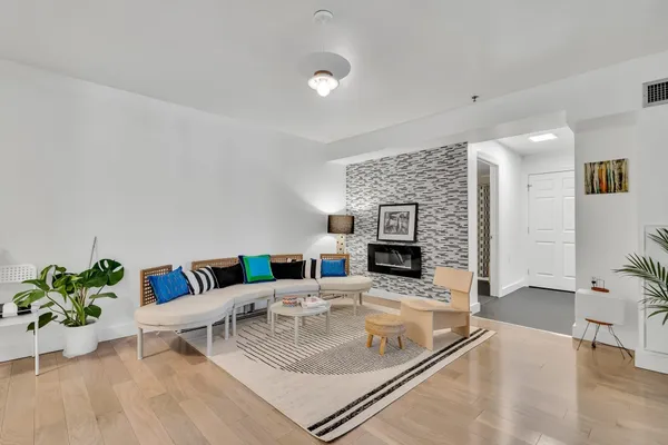 300 ALLSTON ST 103