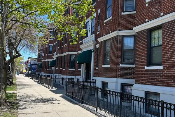 1568 COMMONWEALTH AVE 12