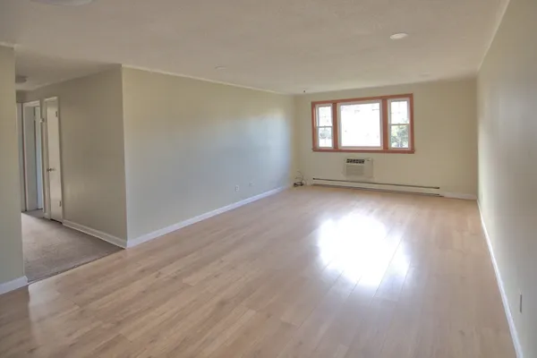 180 MAIN ST B-29