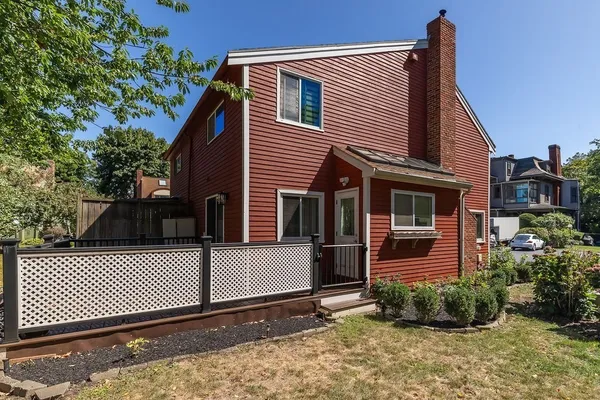 5 CHASE LN 5