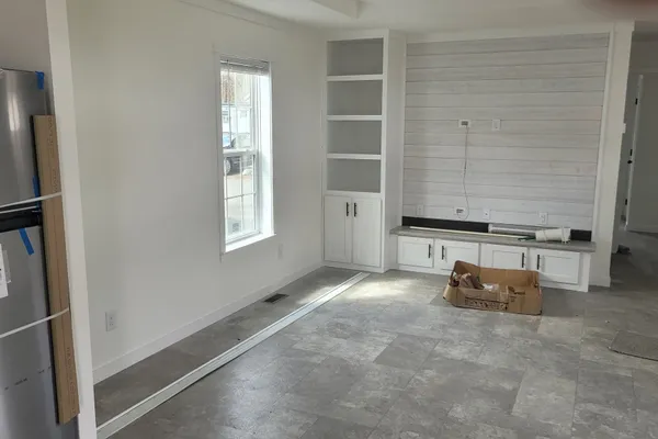 286 NEWBURY 10