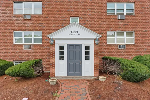 1185 ADAMS ST 17